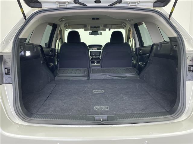 レヴォーグ １．６ＳＴＩスポーツアイサイト　社外ナビ　Ｂｌｕｅｔｏｏｔｈ　フルセグＴＶ　純正ドライブレコーダー　ＥＴＣ　バックカメラ　サイドカメラ　レーダークルーズコントロール　アイサイト　レーンキープアシスト　ブラインドスポットモニター（26枚目）