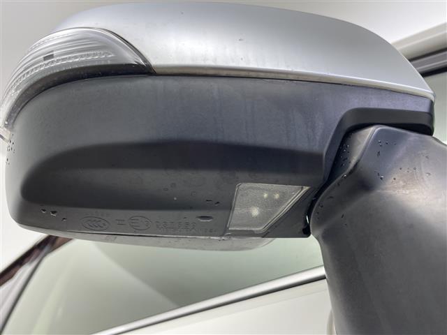 レヴォーグ １．６ＳＴＩスポーツアイサイト　社外ナビ　Ｂｌｕｅｔｏｏｔｈ　フルセグＴＶ　純正ドライブレコーダー　ＥＴＣ　バックカメラ　サイドカメラ　レーダークルーズコントロール　アイサイト　レーンキープアシスト　ブラインドスポットモニター（37枚目）