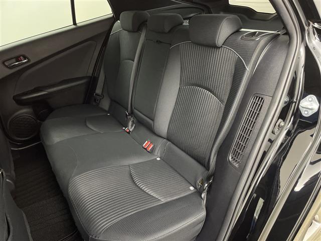 プリウスＰＨＶ Ａ　純正ディスプレイオーディオ　Ｂｌｕｅｔｏｏｔｈ　フルセグＴＶ　トヨタセーフティセンス　レーダークルーズコントロール　レーンキープアシスト　ブラインドスポットモニター　Ａｐｐｌｅｃａｒｐｌａｙ（30枚目）