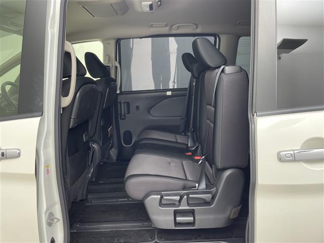 セレナ ハイウェイスターＶセレクションＩＩ　純正９型ナビ　純正フリップダウンモニター　両側パワースライドドア　アラウンドビューモニター　プロパイロット　エマージェンシーブレーキ　レーンディパーチャーアシスト　ドライブレコーダー　ビルトインＥＴＣ（24枚目）