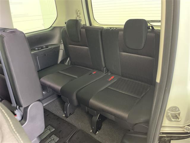 セレナ ハイウェイスターＧ　プロパイロットエディション　純正９型ナビ　バックカメラ　プロパイロット　ビルトインＥＴＣ　ドライブレコーダー　両側パワースライドドア　エマージェンシーブレーキ　レーンキープアシスト　ステアリングリモコン　オートホールド　スマ（30枚目）