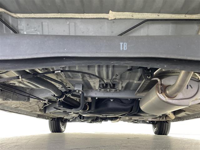 Ｎ－ＢＯＸカスタム Ｇ・Ｌホンダセンシング　純正ＳＤナビ　バックカメラ　ホンダセンシング　衝突軽減ブレーキ〈ＣＭＢＳ〉誤発進抑制機能　後方誤発進抑制機能　歩行者事故低減ステアリング　路外逸脱抑制機能　ＡＣＣ　オートハイビーム　先行車発進お知らせ（40枚目）