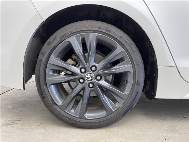 カローラツーリング ハイブリッド　ダブルバイビー　メーカーナビ　Ｂｌｕｅｔｏｏｔｈ　フルセグＴＶ　トヨタセーフティセンス　前後ドライブレコーダー　レーダークルーズコントロール　レーンキープアシスト　ビルトインＥＴＣ　電動パーキングブレーキ（35枚目）