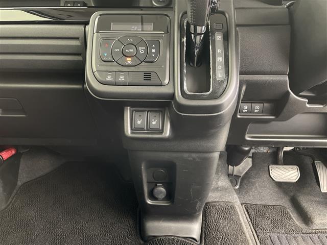 スペーシアカスタム ハイブリッドＸＳ　純正９型ナビ　全方位カメラ　スズキセーフティサポート　デュアルカメラブレーキサポート　誤発進抑制機能　車線逸脱警報機能　ふらつき警報機能　先行車発進お知らせ機能　オートマチックハイビーム　両側電動（14枚目）