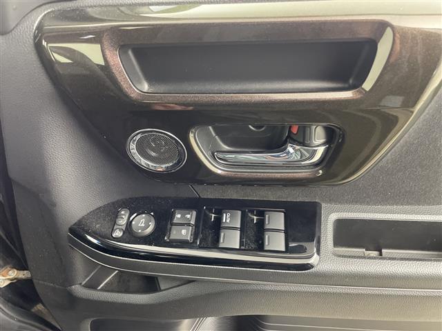 Ｎ－ＢＯＸカスタム Ｇ・Ｌホンダセンシング　純正ＳＤナビ　バックカメラ　ホンダセンシング　衝突軽減ブレーキ　誤発進抑制機能　後方誤発進抑制機能　歩行者事故低減ステアリング　路外逸脱抑制機能　アダプティブ・クルーズ・コントロール　ＬＫＡＳ　ＬＥＤ（18枚目）
