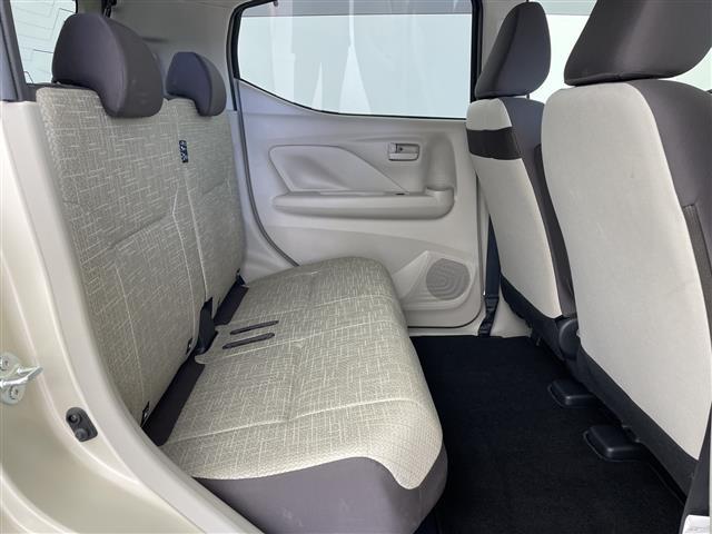 デイズ Ｘ　純正オーディオ　アラウンドビューモニター　純正ドライブレコーダー　オートハイビーム　オートライト　電格ミラー　純正フロアマット　純正ＡＷ１４インチ　スマートキー　ヘッドライトレベライザー　ドアバイザー（19枚目）