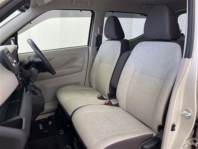 デイズ Ｘ　純正オーディオ　アラウンドビューモニター　純正ドライブレコーダー　オートハイビーム　オートライト　電格ミラー　純正フロアマット　純正ＡＷ１４インチ　スマートキー　ヘッドライトレベライザー　ドアバイザー（22枚目）