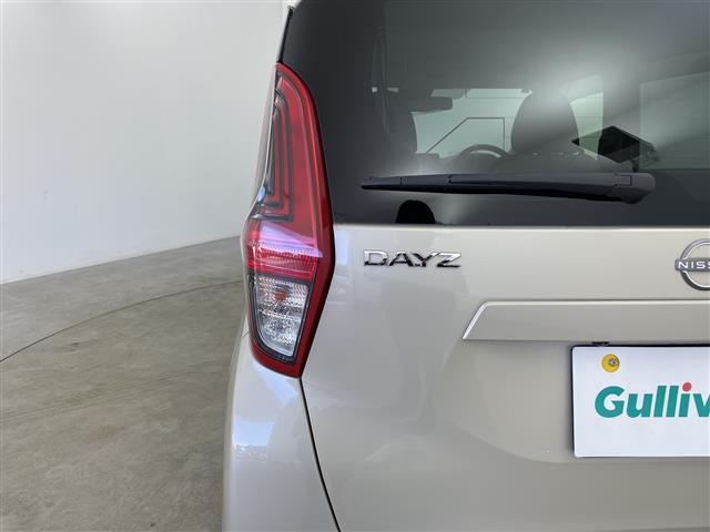 デイズ Ｘ　純正オーディオ　アラウンドビューモニター　純正ドライブレコーダー　オートハイビーム　オートライト　電格ミラー　純正フロアマット　純正ＡＷ１４インチ　スマートキー　ヘッドライトレベライザー　ドアバイザー（35枚目）