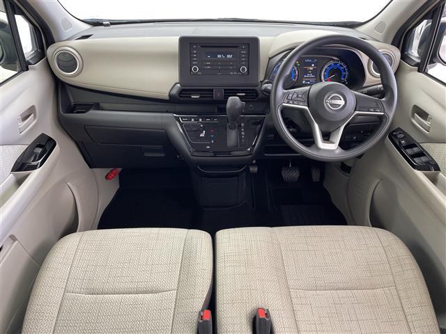 デイズ Ｘ　純正オーディオ　アラウンドビューモニター　純正ドライブレコーダー　オートハイビーム　オートライト　電格ミラー　純正フロアマット　純正ＡＷ１４インチ　スマートキー　ヘッドライトレベライザー　ドアバイザー（42枚目）