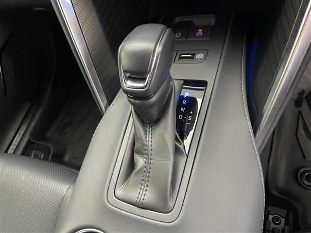 ハリアーハイブリッド Z レザーパッケージ 純正12.3インチディスプレイオーディオナビゲーション/フルセグテレビ/BluetoothビルトインETC2.0デジタルインナーミラーJBLプレミアムサウンドシステムパワーバックドア全方位モニター(19枚目)