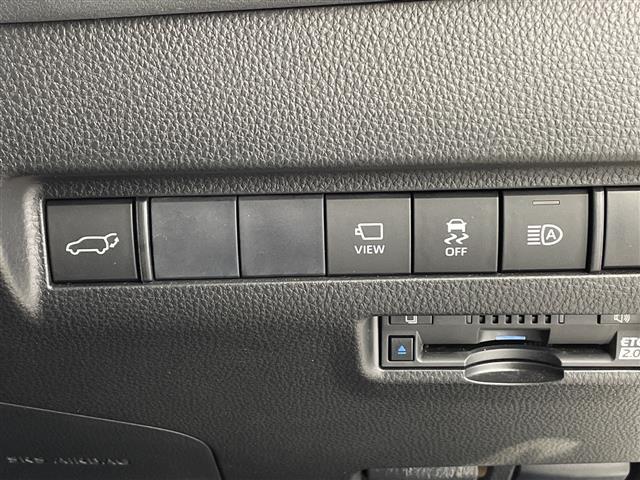 ハリアー Ｚ　純正ナビ　ＦＭ　ＡＭ　ＵＳＢ　ＡＵＸ　Ｂｌｕｅｔｏｏｔｈ　フルセグテレビ　パノラミックビューモニター　ＪＢＬプレミアムサウンド　社外フロアマット　レーダークルーズコントロール　パワーバックドア（15枚目）