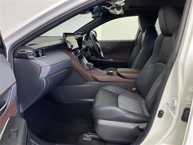 ハリアー Ｚ　純正ナビ　ＦＭ　ＡＭ　ＵＳＢ　ＡＵＸ　Ｂｌｕｅｔｏｏｔｈ　フルセグテレビ　パノラミックビューモニター　ＪＢＬプレミアムサウンド　社外フロアマット　レーダークルーズコントロール　パワーバックドア（24枚目）