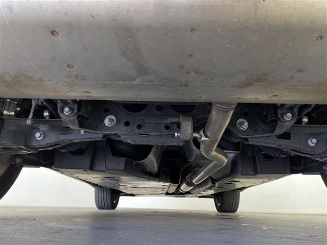 ハリアー Ｚ　純正ナビ　ＦＭ　ＡＭ　ＵＳＢ　ＡＵＸ　Ｂｌｕｅｔｏｏｔｈ　フルセグテレビ　パノラミックビューモニター　ＪＢＬプレミアムサウンド　社外フロアマット　レーダークルーズコントロール　パワーバックドア（41枚目）