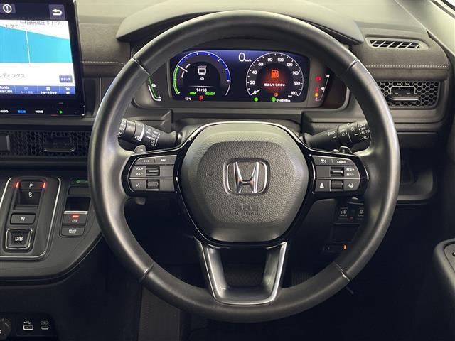 ステップワゴン ｅ：ＨＥＶスパーダ　プレミアムライン　純正１１．４型ナビ　マルチビューカメラ　フリップダウンモニター　ホンダセンシング　衝突被害軽減ブレーキ　誤発進抑制機能　後方誤発進抑制機能　近距離衝突軽減ブレーキ　歩行者事故低減ステアリング　ドラレコ（6枚目）