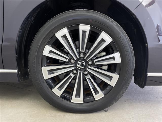 ステップワゴン ｅ：ＨＥＶスパーダ　プレミアムライン　純正１１．４型ナビ　マルチビューカメラ　フリップダウンモニター　ホンダセンシング　衝突被害軽減ブレーキ　誤発進抑制機能　後方誤発進抑制機能　近距離衝突軽減ブレーキ　歩行者事故低減ステアリング　ドラレコ（35枚目）