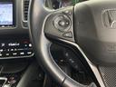 ヴェゼル ハイブリッドＺ・ホンダセンシング　純正ナビ　バックカメラ　ホンダセンシング　レーダークルーズコントロール　レーンキープアシスト　衝突被害軽減ブレーキ　ビルトインＥＴＣ　ステアリングリモコン　横滑り防止装置　ドアバイザー　フロアマット（6枚目）
