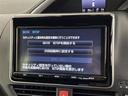 ヴォクシー ハイブリッドＺＳ　煌　純正９型ナビ　フリップダウンモニター　クルーズコントロール　バックカメラ　両側パワースライドドア　オートマチックハイビーム　オートライト　プリクラッシュセーフティ　ドライブレコーダー　レーンキープ（3枚目）