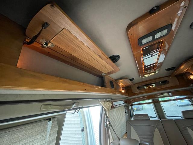 シボレーエクスプレス 　スタークラフト　左ハン　ＴＶナビ　後席ＴＶ　バックカメラ　レザーシート　サブバッテリー　フルフラット（39枚目）