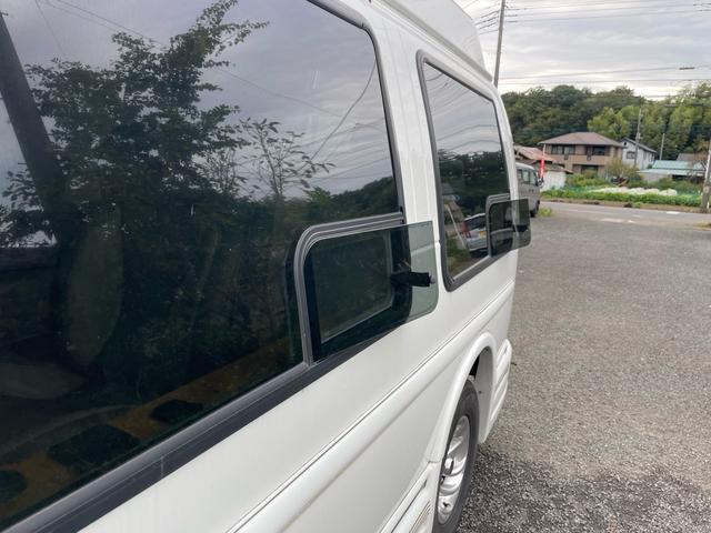 シボレーエクスプレス 　スタークラフト　左ハン　ＴＶナビ　後席ＴＶ　バックカメラ　レザーシート　サブバッテリー　フルフラット（51枚目）