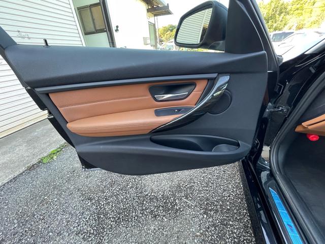 ３シリーズ ３２０ｉ　Ｍスポーツ　Ｍスポーツ　キャメルレザーシート　電動シート　１９インチアルミ　ＢＴナビ　バックカメラ　レーダー探知機（18枚目）