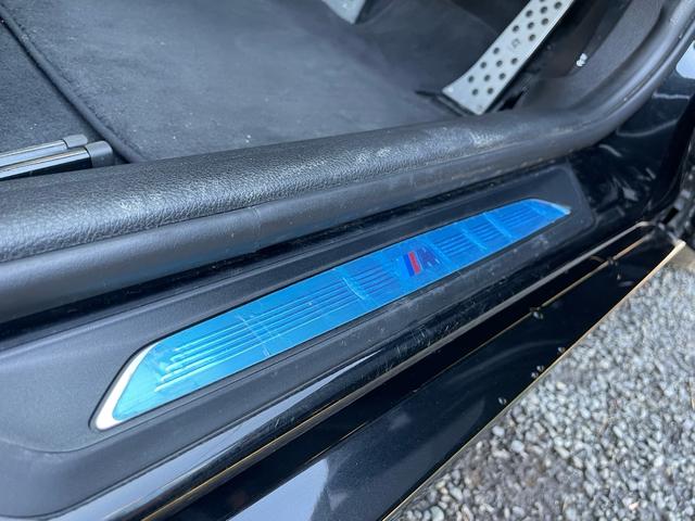 ３シリーズ ３２０ｉ　Ｍスポーツ　Ｍスポーツ　キャメルレザーシート　電動シート　１９インチアルミ　ＢＴナビ　バックカメラ　レーダー探知機（19枚目）