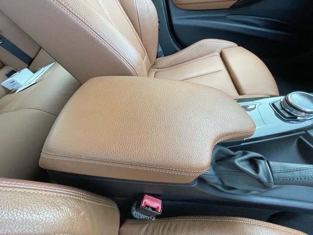 ３シリーズ ３２０ｉ　Ｍスポーツ　Ｍスポーツ　キャメルレザーシート　電動シート　１９インチアルミ　ＢＴナビ　バックカメラ　レーダー探知機（33枚目）