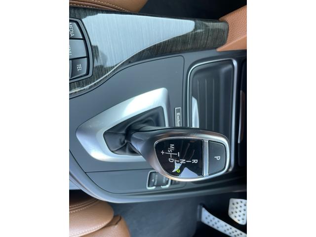 ３シリーズ ３２０ｉ　Ｍスポーツ　Ｍスポーツ　キャメルレザーシート　電動シート　１９インチアルミ　ＢＴナビ　バックカメラ　レーダー探知機（46枚目）