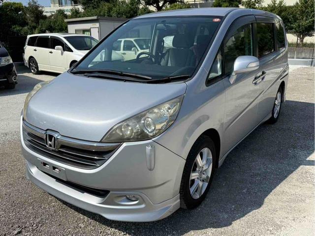 ステップワゴン G LSパッケージ ETC ナビ 両側スライド・片側電動 HID キーレスエントリー 3列シート ウォークスルー AT アルミホイール CD DVD再生 盗難防止システム 衝突安全ボディ ABS エアコン(4枚目)