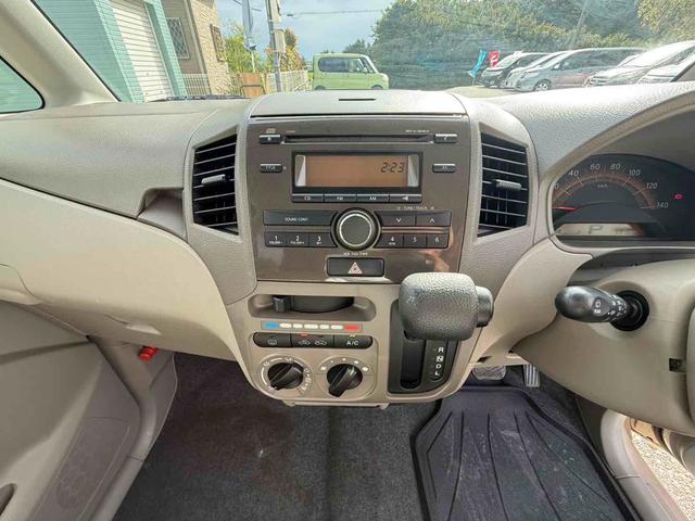 ルークス Ｅ　両側スライドドア　スマートキー　電動格納ミラー　ベンチシート　ＣＶＴ　盗難防止システム　ＡＢＳ　ＣＤ　アルミホイール　衝突安全ボディ　エアコン　パワーステアリング　パワーウィンドウ　運転席エアバッグ（3枚目）