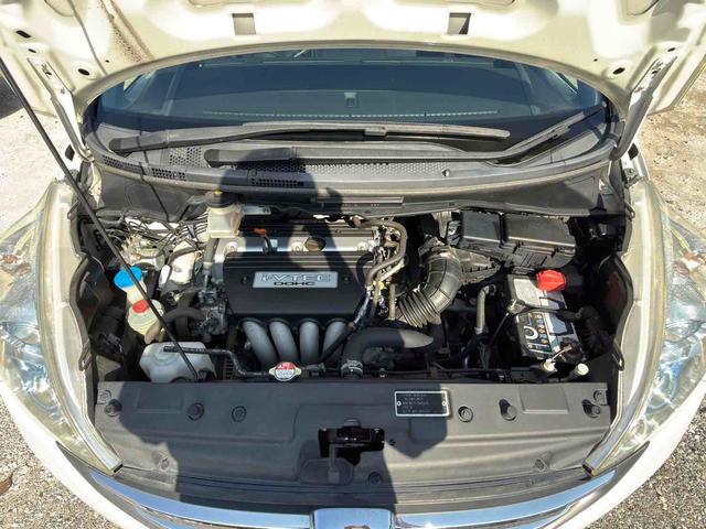 ステップワゴン Ｇ　Ｌ　ＨＤＤナビパッケージ　ＥＴＣ　バックカメラ　ナビ　両側スライド・片側電動　ＨＩＤ　キーレスエントリー　３列シート　ウォークスルー　ＡＴ　盗難防止システム　衝突安全ボディ　ＡＢＳ　エアコン　パワーステアリング（20枚目）