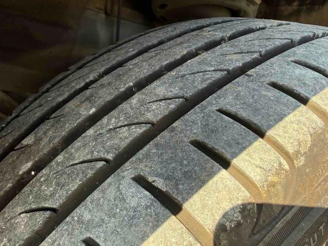 ステップワゴン Ｇ　Ｌ　ＨＤＤナビパッケージ　ＥＴＣ　バックカメラ　ナビ　両側スライド・片側電動　ＨＩＤ　キーレスエントリー　３列シート　ウォークスルー　ＡＴ　盗難防止システム　衝突安全ボディ　ＡＢＳ　エアコン　パワーステアリング（26枚目）