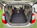 後部座席を倒せば荷物も沢山積めます。