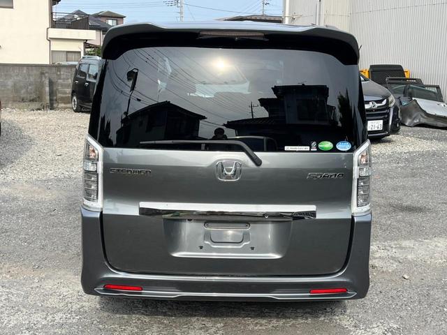 ステップワゴンスパーダ Ｚ　クールスピリット　ＥＴＣ　バックカメラ　ナビ　オートクルーズコントロール　両側電動スライドドア　ＨＩＤ　スマートキー　アイドリングストップ　後席モニター　３列シート　ＣＶＴ　アルミホイール　盗難防止システム（17枚目）