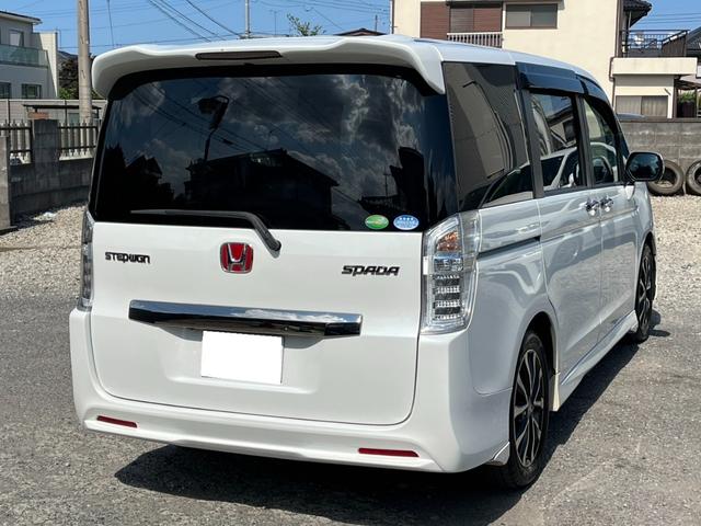 ステップワゴンスパーダ Ｚ　クールスピリット　ＥＴＣ　バックカメラ　オートクルーズコントロール　両側電動スライドドア　ＨＩＤ　スマートキー　アイドリングストップ　３列シート　ＣＶＴ　アルミホイール　盗難防止システム　衝突安全ボディ　ＡＢＳ　ＥＳＣ（16枚目）
