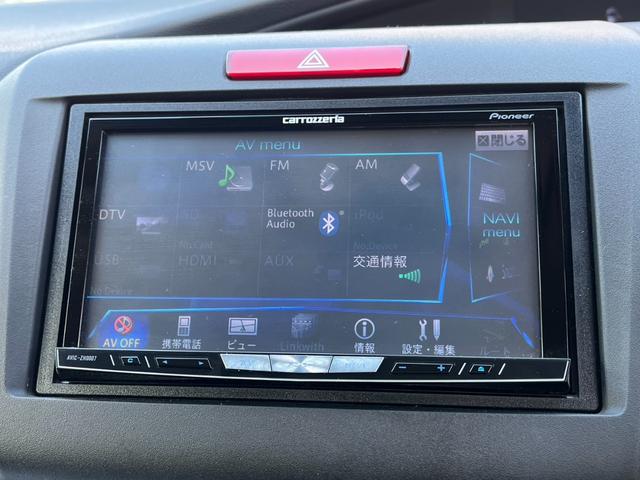 ジェイド ハイブリッドＸ　バックカメラ　フロントカメラ　ナビ　ＴＶ　オートクルーズコントロール　レーンアシスト　衝突被害軽減システム　オートライト　ＬＥＤヘッドランプ　スマートキー　３列シート　ＡＴ　アルミホイール　ＣＤ（7枚目）