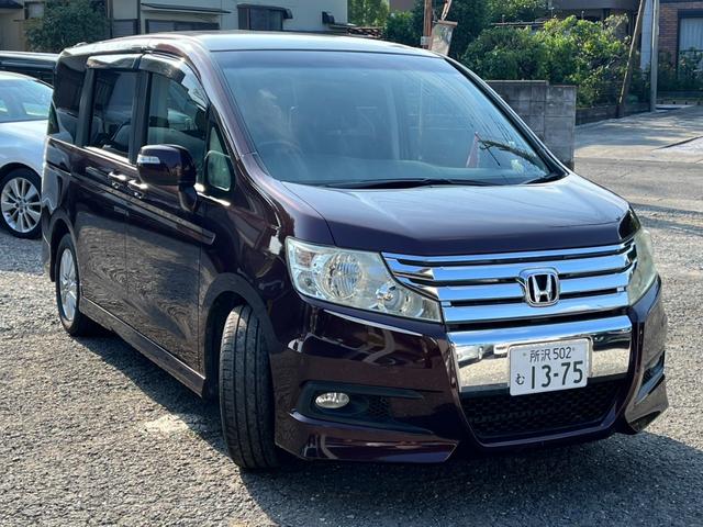 ステップワゴンスパーダ Ｚ　ＥＴＣ　バックカメラ　ナビ　ＴＶ　両側電動スライドドア　ＨＩＤ　スマートキー　後席モニター　３列シート　ＣＶＴ　アルミホイール　ＣＤ　盗難防止システム　衝突安全ボディ　ＡＢＳ　ＥＳＣ　エアコン（14枚目）