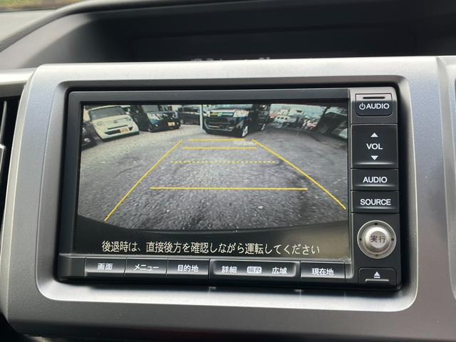 ステップワゴンスパーダ Ｚ　クールスピリット　４ＷＤ　ＥＴＣ　バックカメラ　ナビ　ＴＶ　　両側電動スライドドア　ＨＩＤ　スマートキー　後席モニター　３列シート　ＣＶＴ　アルミホイール　ＣＤ　盗難防止システム（5枚目）