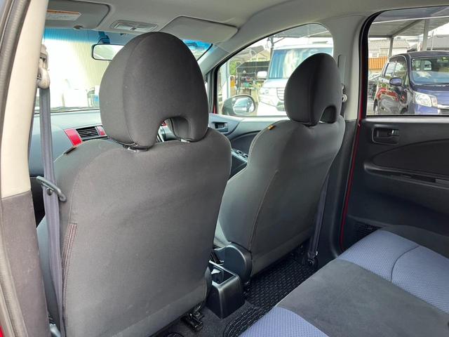 コルト ラリーアート　バージョンＲ　アルミホイール　ＨＩＤ　キーレスエントリー　ＣＶＴ　盗難防止システム　衝突安全ボディ　ＡＢＳ　エアコン　パワーステアリング　パワーウィンドウ（8枚目）