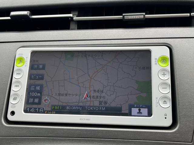 プリウス Ｓ　全国対応１年保証付き　ハイブリッド　ナビ　ＴＶ　ＨＩＤ　スマートキー　電動格納ミラー　ＣＶＴ　盗難防止システム　衝突安全ボディ　アルミホイール　ＡＢＳ　エアコン　パワーステアリング　パワーウィンドウ（4枚目）