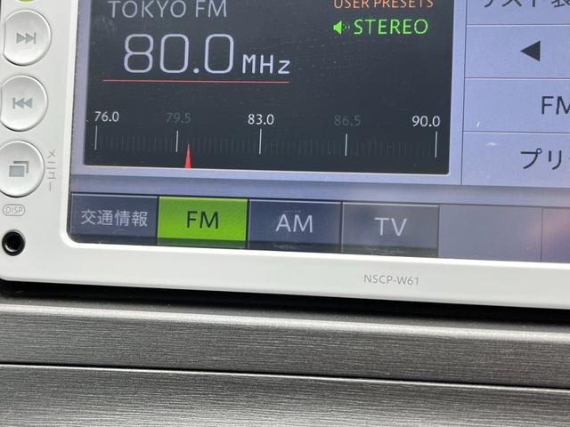 プリウス Ｓ　全国対応１年保証付き　ハイブリッド　ナビ　ＴＶ　ＨＩＤ　スマートキー　電動格納ミラー　ＣＶＴ　盗難防止システム　衝突安全ボディ　アルミホイール　ＡＢＳ　エアコン　パワーステアリング　パワーウィンドウ（5枚目）