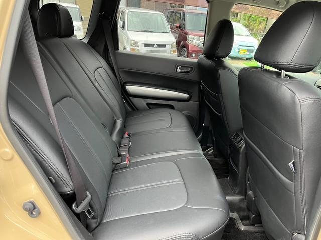エクストレイル ２０Ｘ　４ＷＤ　バックカメラ　ナビ　ＴＶ　スマートキー　ＭＴ　衝突安全ボディ　ＣＤ　ＤＶＤ再生　ＵＳＢ　ＡＢＳ　ＥＳＣ　エアコン　パワーステアリング　パワーウィンドウ（24枚目）