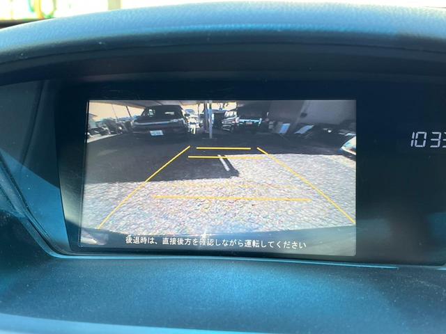 オデッセイ ＭＸ　バックカメラ　ナビ　オートライト　ＨＩＤ　スマートキー　３列シート　ＣＶＴ　盗難防止システム　衝突安全ボディ　ＡＢＳ　ＥＳＣ　エアコン　パワーステアリング　パワーウィンドウ　運転席エアバッグ（5枚目）