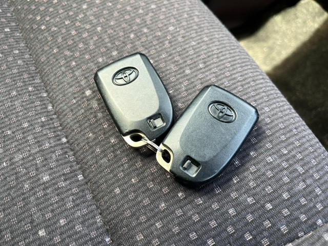 スペイド Ｆ　４ＷＤ　ＥＴＣ　バックカメラ　ナビ　電動スライドドア　オートライト　スマートキー　電動格納ミラー　ＣＶＴ　衝突安全ボディ　ＡＢＳ　ＥＳＣ　エアコン　パワーステアリング　パワーウィンドウ（7枚目）