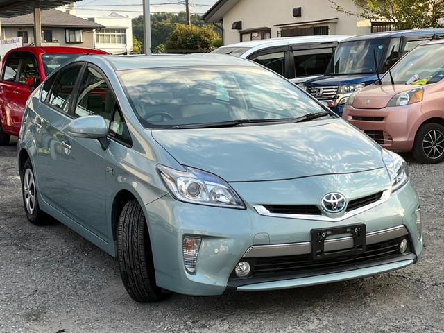 プリウスＰＨＶ Ｓ　ＥＴＣ　クリアランスソナー　バックカメラ　ナビ　ＴＶ　アルミホイール　オートライト　ＨＩＤ　ＣＶＴ　電動格納ミラー　盗難防止システム　Ｂｌｕｅｔｏｏｔｈ　衝突安全ボディ　ＡＢＳ　エアコン（13枚目）