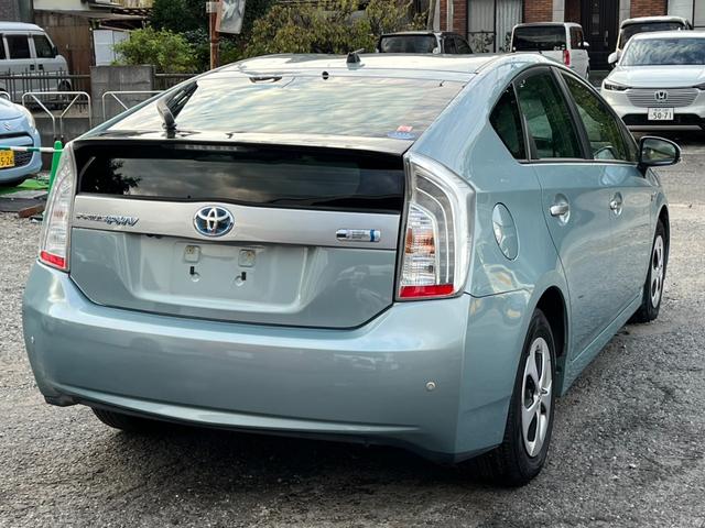 プリウスＰＨＶ Ｓ　ＥＴＣ　クリアランスソナー　バックカメラ　ナビ　ＴＶ　アルミホイール　オートライト　ＨＩＤ　ＣＶＴ　電動格納ミラー　盗難防止システム　Ｂｌｕｅｔｏｏｔｈ　衝突安全ボディ　ＡＢＳ　エアコン（15枚目）