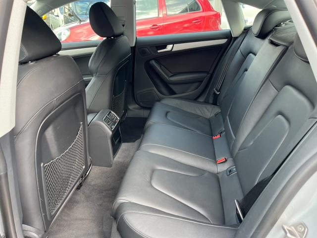 Ａ５スポーツバック ２．０ＴＦＳＩクワトロ　４ＷＤ　ナビ　ＴＶ　アルミホイール　オートライト　ＨＩＤ　ＡＴ　盗難防止システム　ＣＤ　ＤＶＤ再生　ＡＢＳ　エアコン　パワーステアリング　パワーウィンドウ　運転席エアバッグ（10枚目）