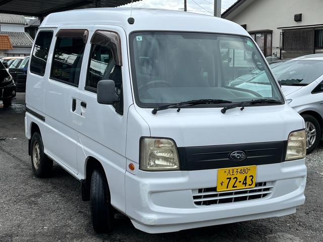 サンバーバン トランスポーター　軽バン　ＡＴ　両側スライドドア　キーレスエントリー　エアコン　パワーウィンドウ　運転席エアバッグ（4枚目）