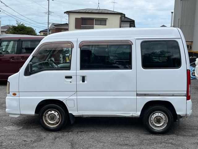 サンバーバン トランスポーター　軽バン　ＡＴ　両側スライドドア　キーレスエントリー　エアコン　パワーウィンドウ　運転席エアバッグ（5枚目）
