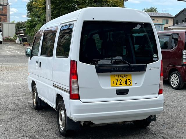 サンバーバン トランスポーター　軽バン　ＡＴ　両側スライドドア　キーレスエントリー　エアコン　パワーウィンドウ　運転席エアバッグ（9枚目）