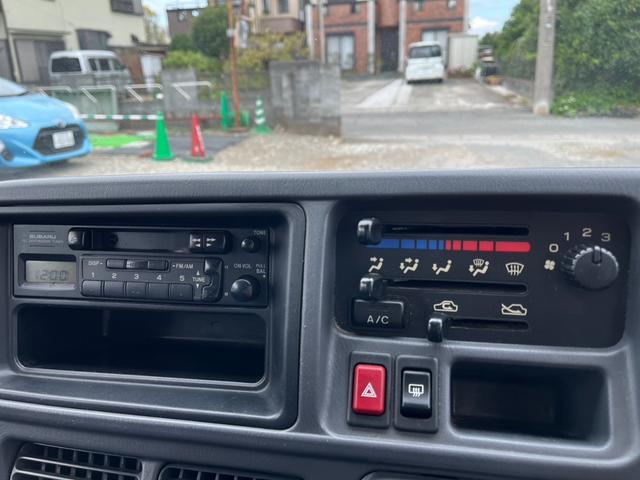 サンバーバン トランスポーター　軽バン　ＡＴ　両側スライドドア　キーレスエントリー　エアコン　パワーウィンドウ　運転席エアバッグ（15枚目）
